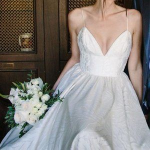 Truvelle Carolina Wedding Dress